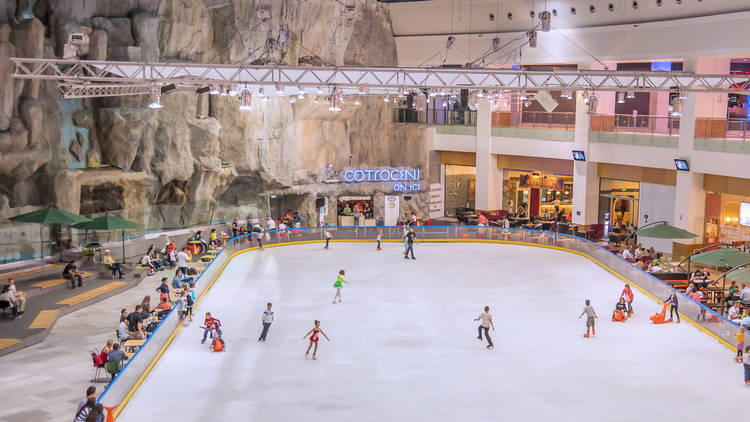 [Translate to Russian:] Murdotec® 500 Ice. Dieser Murdotec Kunsteis Kunststoff bietet Eissportarten zu jeder Jahreszeit