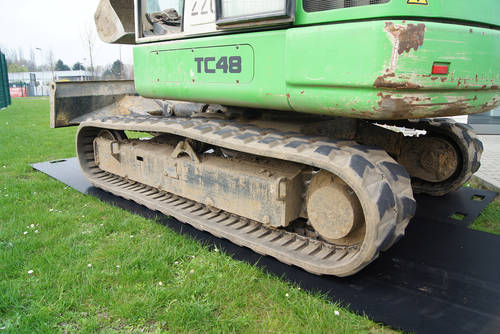 Stabile Kunststoffe von Murdotec als umweltfreundlicher Bodenschutz und Abstütztechnik